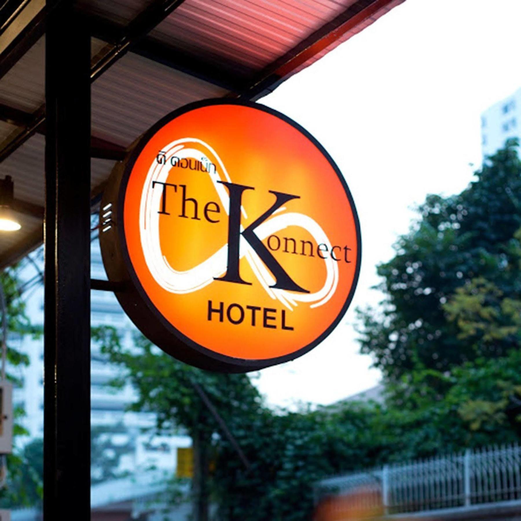 The Konnect Hotel Bangkok Extérieur photo